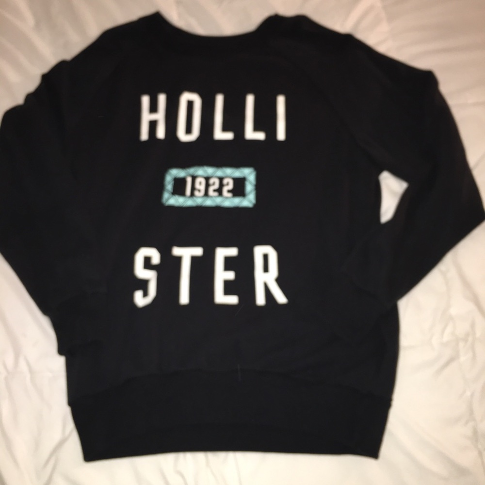 Juniors sweatshirt